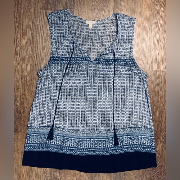 Soft Joie Tops - Excellent Condition, Soft Joie, Cotton Blue & White Tank Top w/ Tassel, Size XS